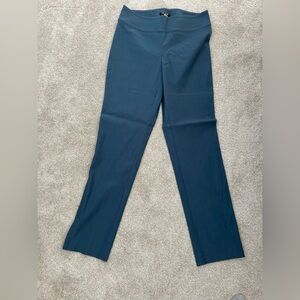 NIC+ZOE Women's Straight Leg Pants in Dark Blue